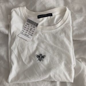 brandy melville bee tee